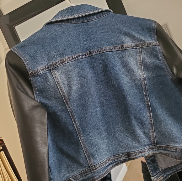 Jacket - Picture 4 of 4